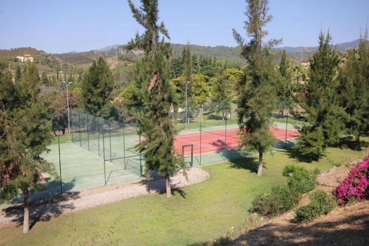Resort Parque Botanico Club & Country Estepona Extérieur photo